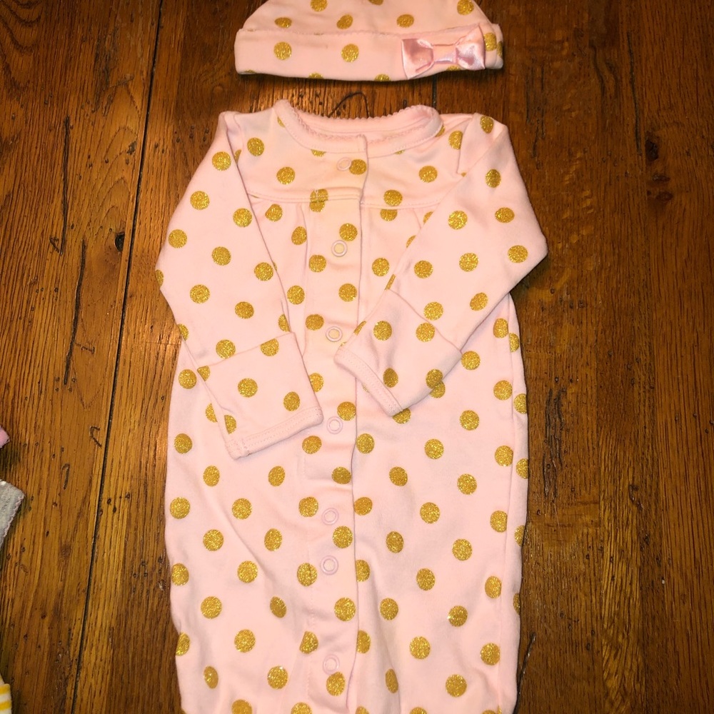 Newborn size sleeper set - Picture 3 of 3